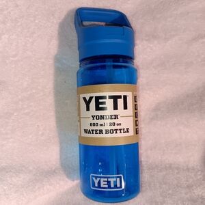 NEW YETI 600 ML/20oz Yonder Water Bottle with Straw Cap Big Wave Blue